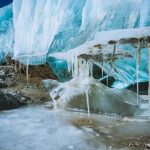 Especies de bacterias que se encuentran en el hielo glacial podrían representar un riesgo de enfermedad a medida que los glaciares se derriten debido al calentamiento global