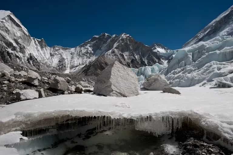 Impacto de la formación del Himalaya en la corteza continental