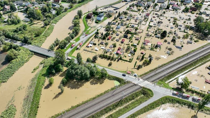 Cambio climático: los incendios y las inundaciones están creando zonas no asegurables en toda Europa