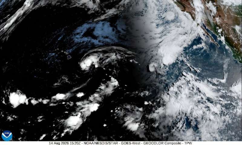 Lala golpea Hawái mientras El Niño agita el Pacífico