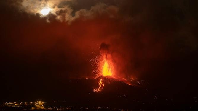 Los cristales de La Palma revelan un patrón de recarga magmática